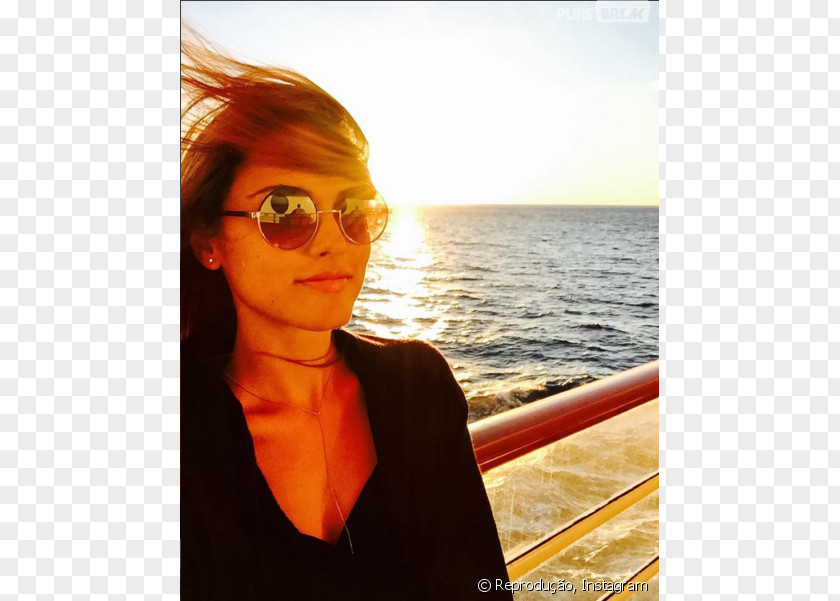 Sagrada Familia Isabelle Drummond Sete Vidas Actor Rede Globo Sunglasses PNG