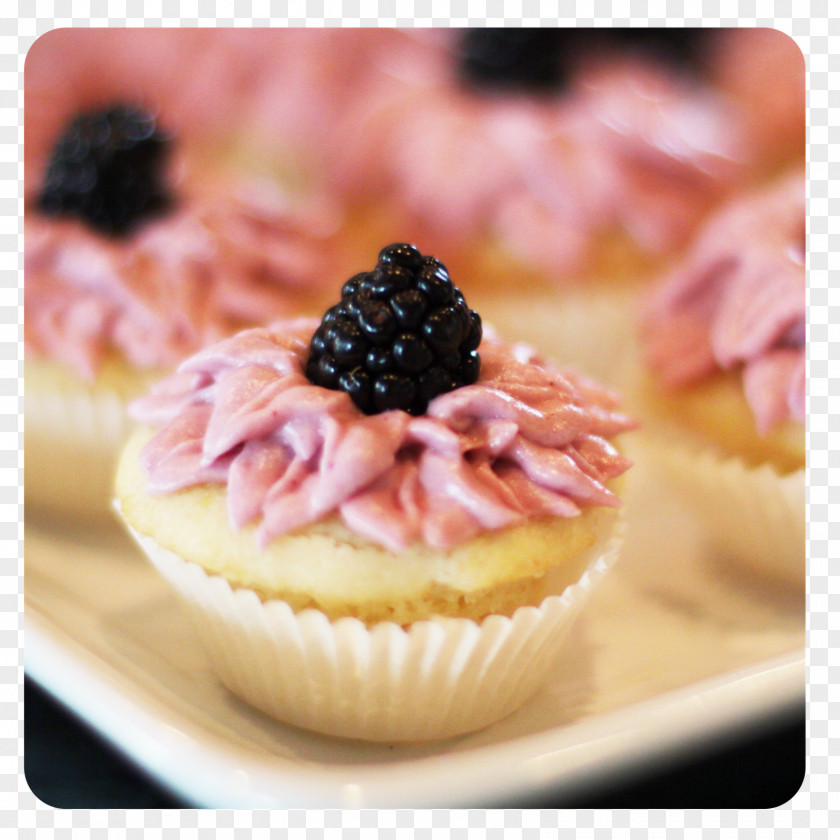 BlackBerry Juice Cupcake Petit Four Buttercream Muffin PNG