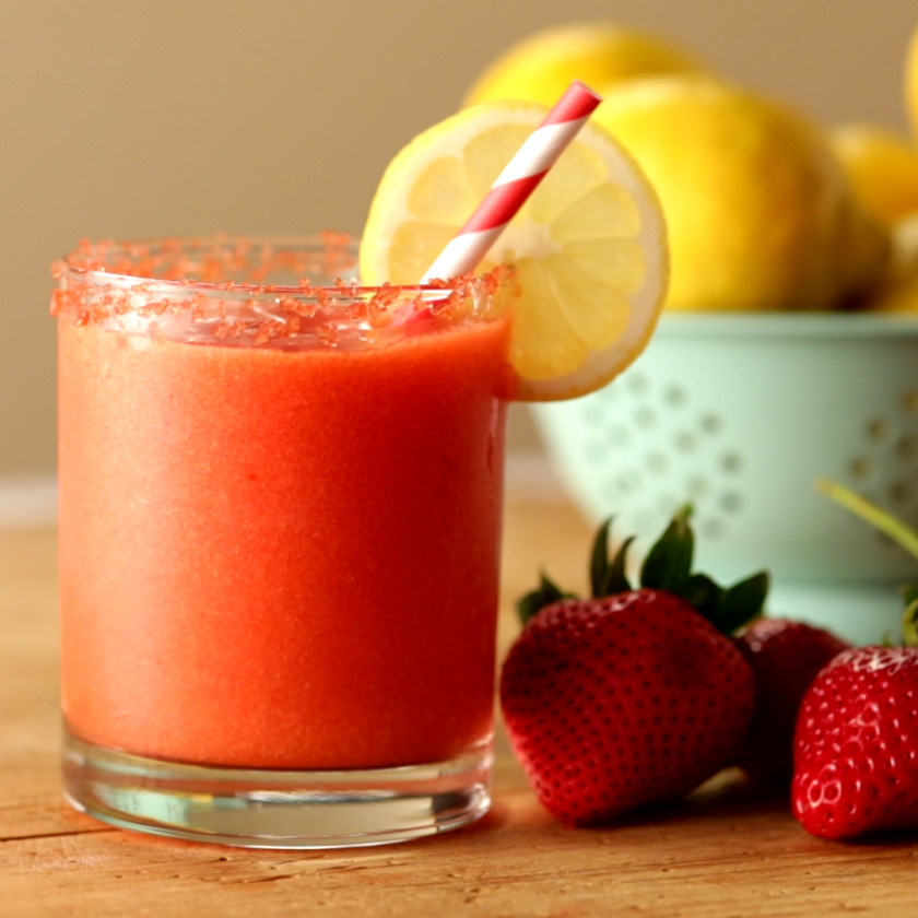Lemonade Smoothie Strawberry Juice Carbonated Water PNG