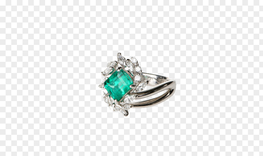 Hera Zhen Tibetan Emerald Ring Colombia PNG