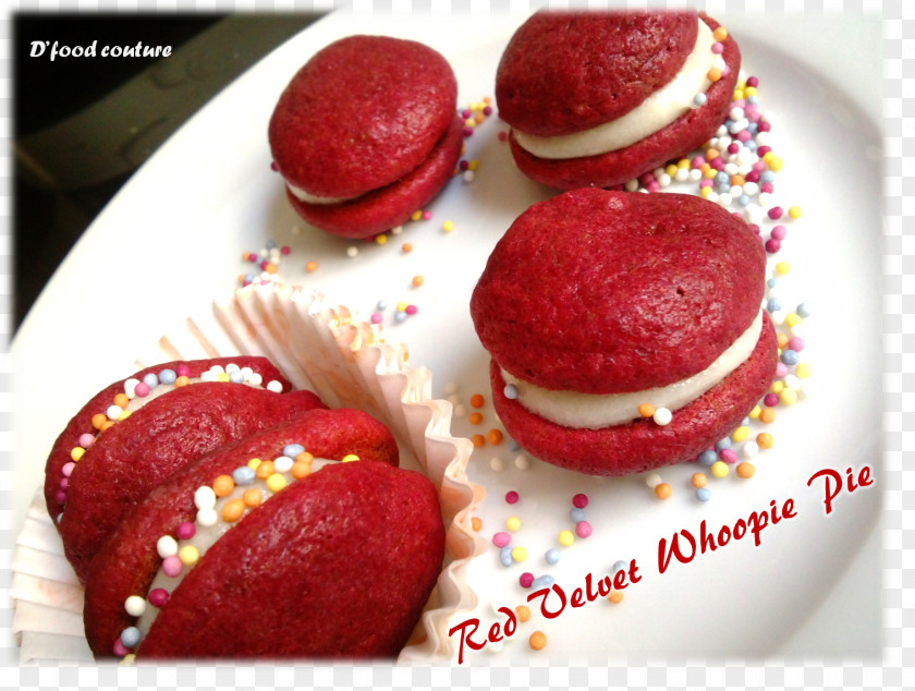 Cake Petit Four Red Velvet Praline Macaron Buttercream PNG