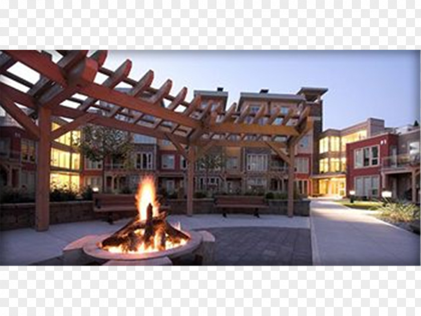Strand Lakeside Resort Village Green CentreHotel Okanagan Lake Valley Rentals PNG