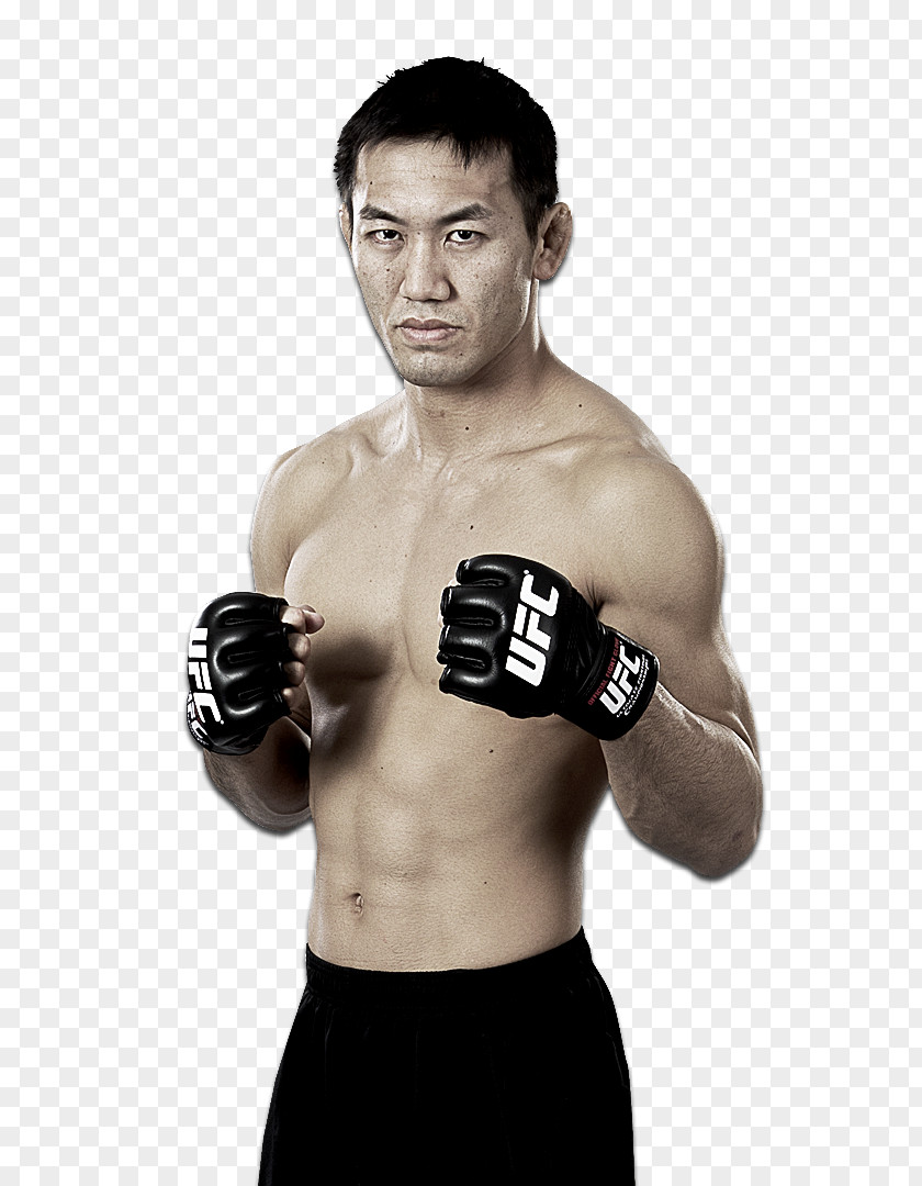 Yushin Okami Maurício Rua UFC Fight Night 117: Saint Preux Vs. Pradal Serey Boxing Glove Wrist PNG