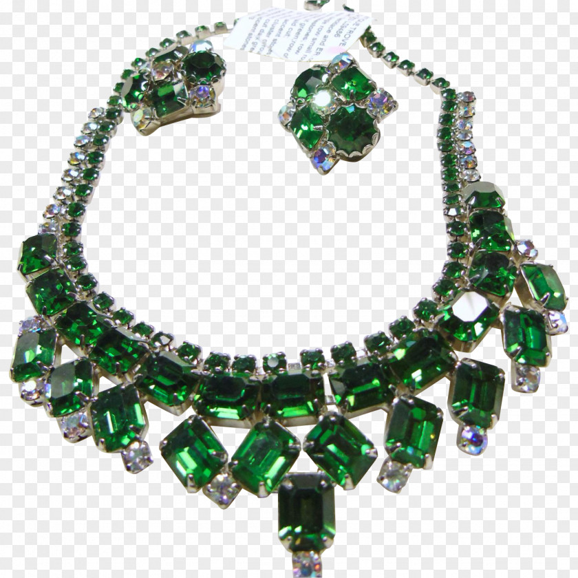 Emerald Bead Necklace PNG