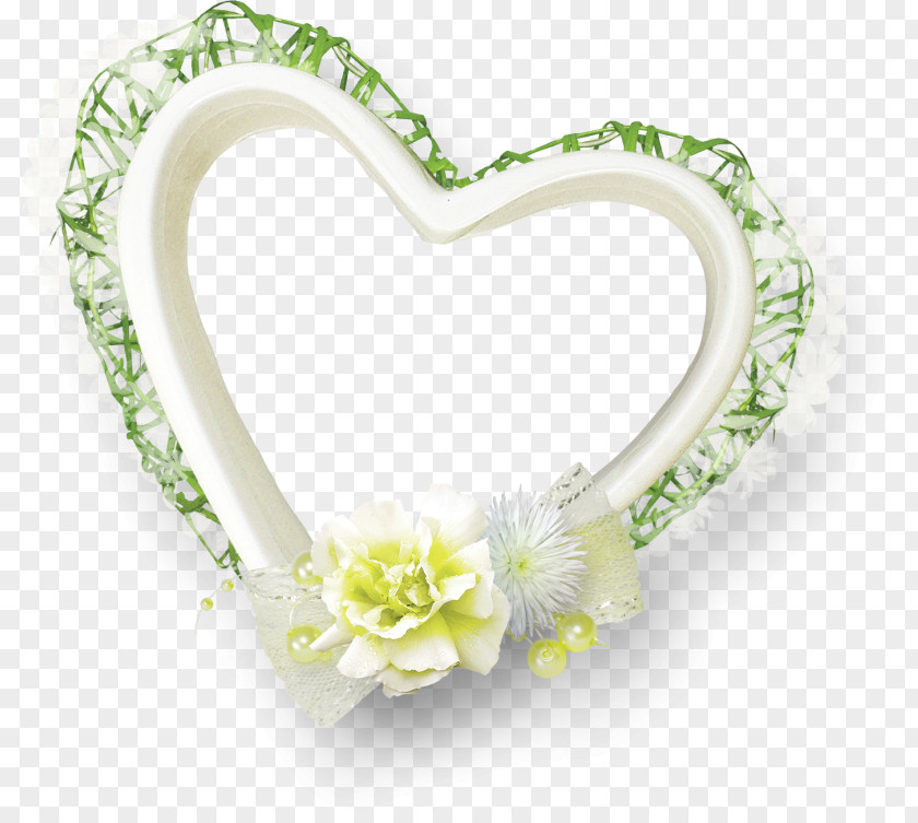 Heart Cut Flowers Wreath PNG