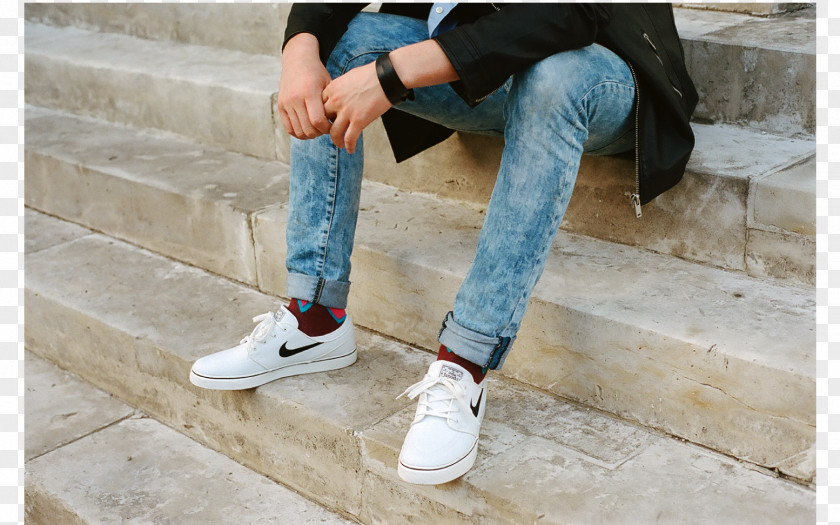 Street Beat Sneakers Ankle Denim Leggings Jeans PNG