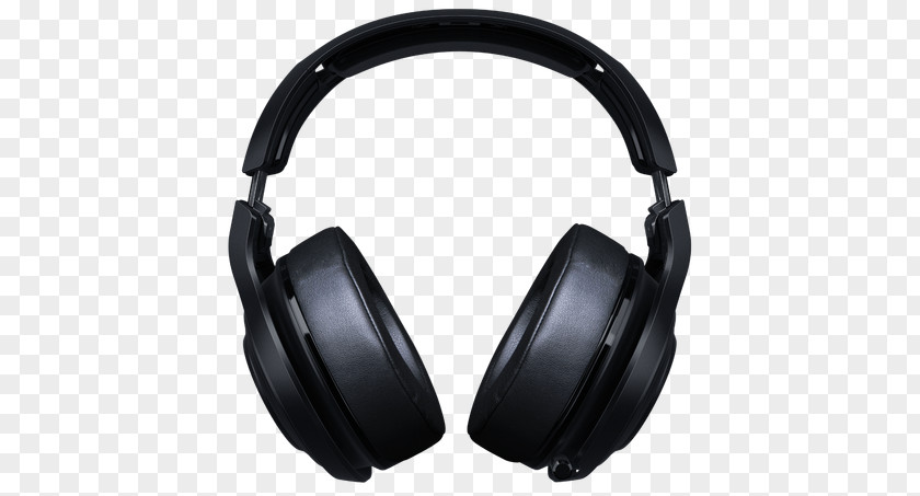 Wearing Logitech Wireless Headset Xbox 360 Razer Man O'War Headphones 7.1 Surround Sound PNG