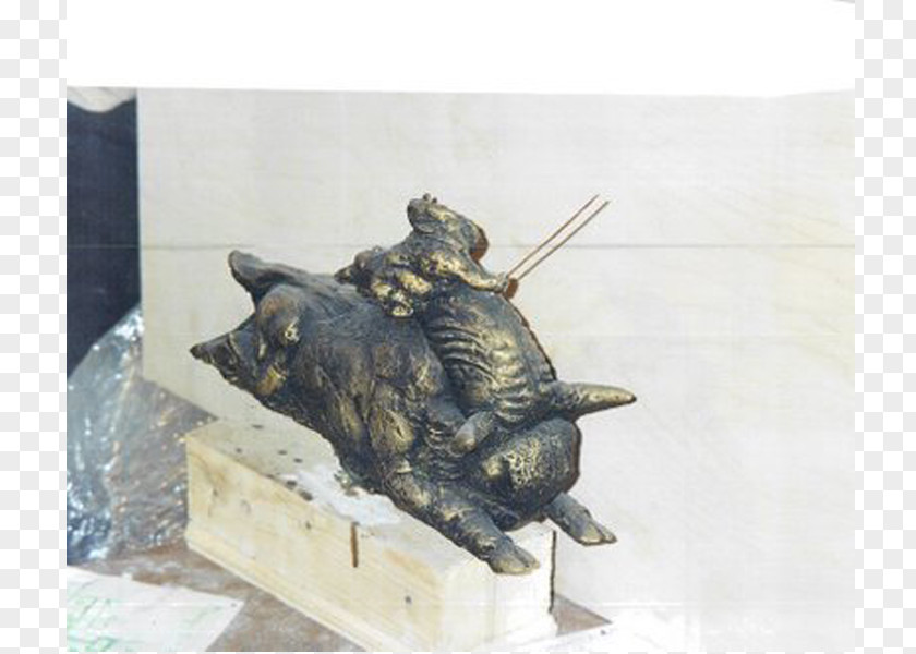 Scrat Ice Age Bronze Sculpture Statue PNG