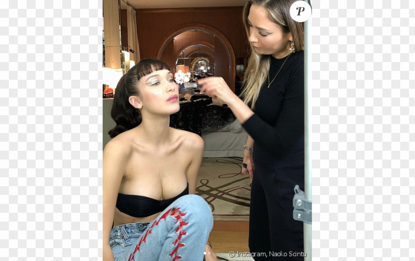 Bella Hadid Finger PNG