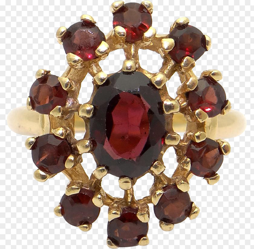 Ruby Garnet Colored Gold Cocktail PNG