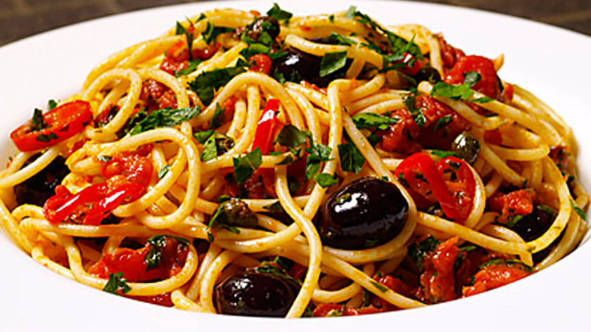 Spaghetti Alla Puttanesca Italian Cuisine Pasta Cucina Campana Sauce PNG