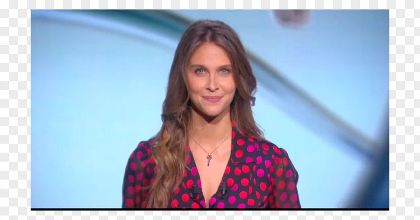 Tube Mate Ophélie Meunier Le Canal+ Long Hair Public PNG