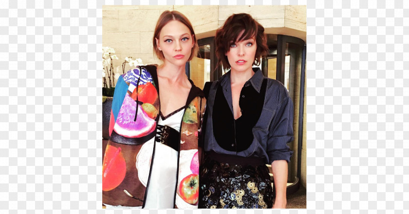 Milla Jovovich Milan Fashion Design Prada Week PNG