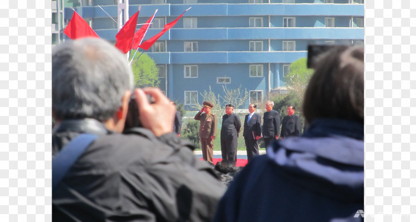 Kim Jong Un Pyongyang 백신중학교 Yonhap News Agency Crowd Newspaper PNG