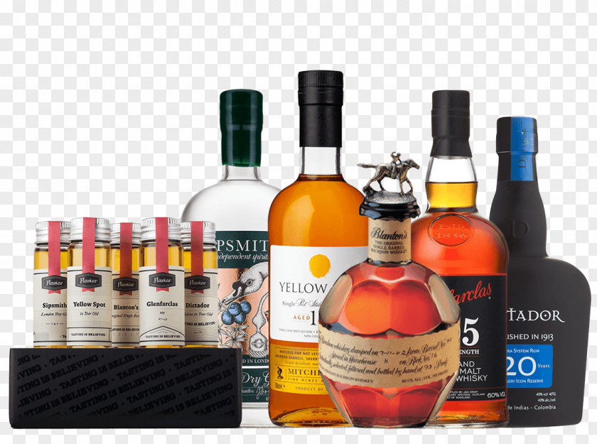 Bed Liqueur Whiskey Distilled Beverage Parure De Lit Bedding PNG