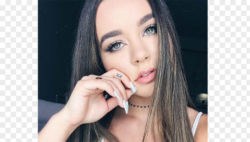 Billie Eilish Sierra Furtado YouTuber STXG30XEAMDA PR USD Cosmetics PNG