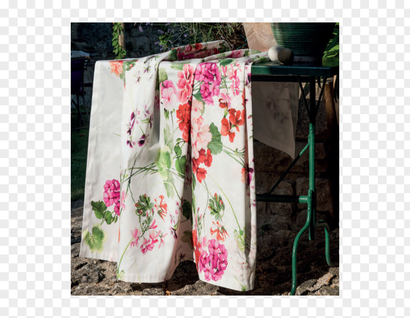 Table Tablecloth Cloth Napkins Linens Place Mats PNG