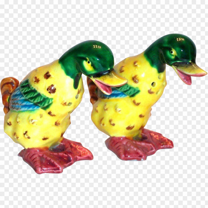 Salt And Pepper Shakers Black Duck Glass PNG