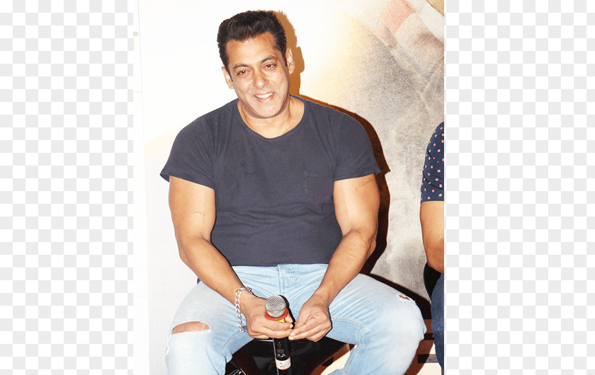 Salman Khan Tubelight Film Still PNG