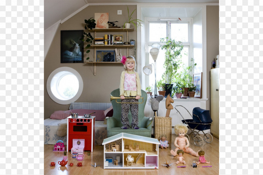 Toy Stories: Photos Of Children From Around The World And Their Favorite Things Lelulugu Toys PNG