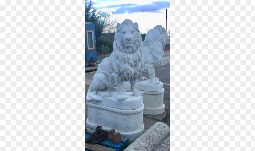 Lion Statue Chris's Crackers Garden Ornament PNG