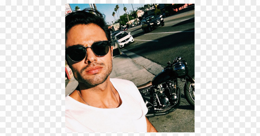 Julien Les Princes De L'amour Vit Sunglasses Selfie Los Angeles PNG